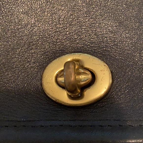 EUC Black classic vintage Coach Bag - Picture 4 of 4